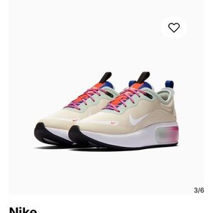 Nike Women's Beige and Pink Athletic Shoes